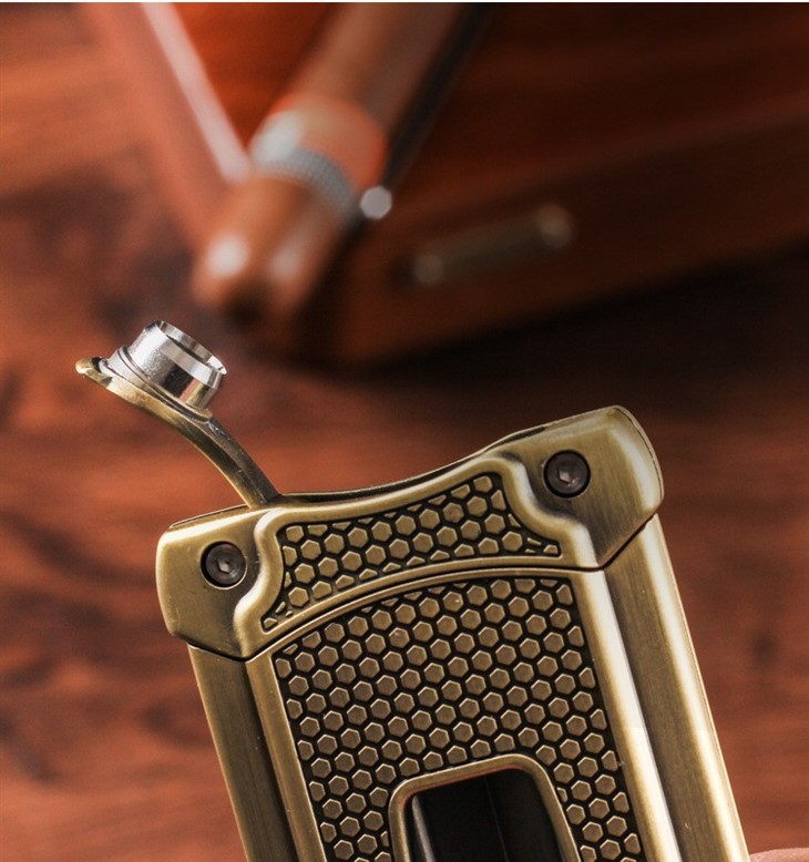 Elegant Cigar Cutter